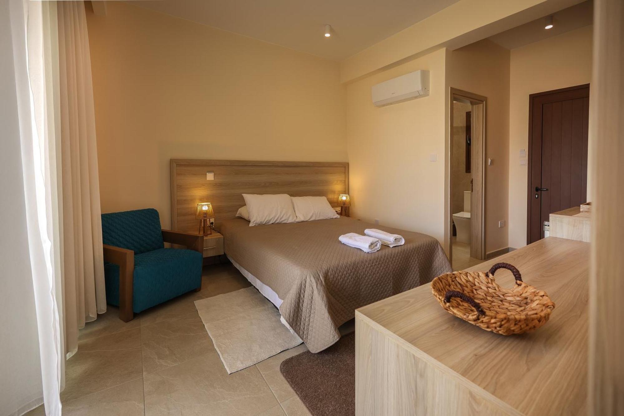 Vina Oliva Resort Pissouri Exterior photo