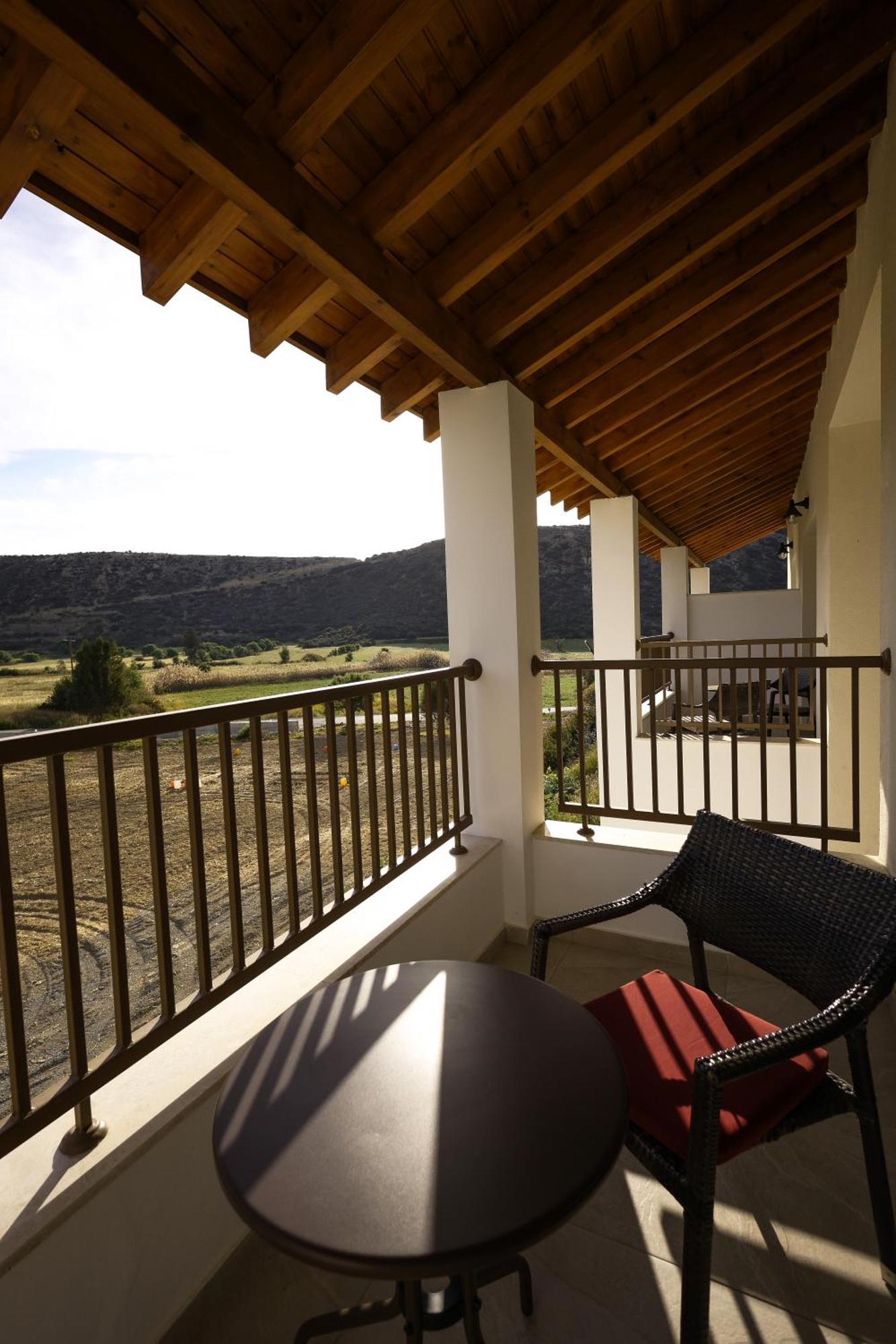 Vina Oliva Resort Pissouri Exterior photo